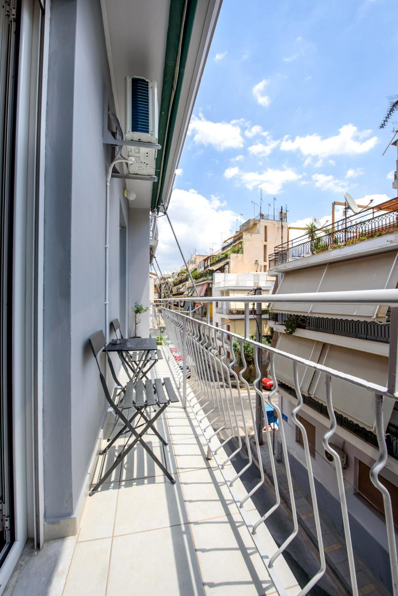 Spacious And Modern One Bedroom Apartment Atene Esterno foto